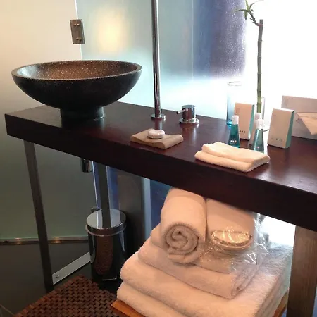 Design Les Bains Douches Szálloda 3*